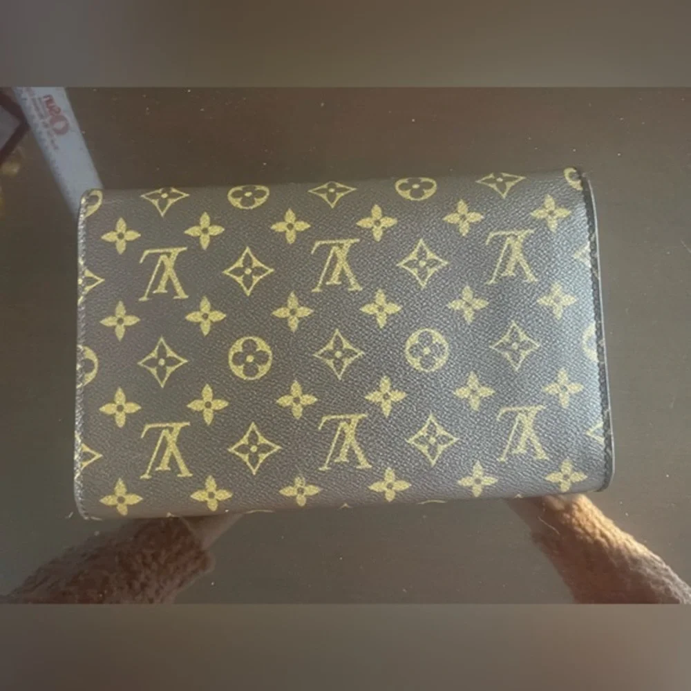 Vintage Louis‎ Vuitton Bordeaux Clutch / Crossbody